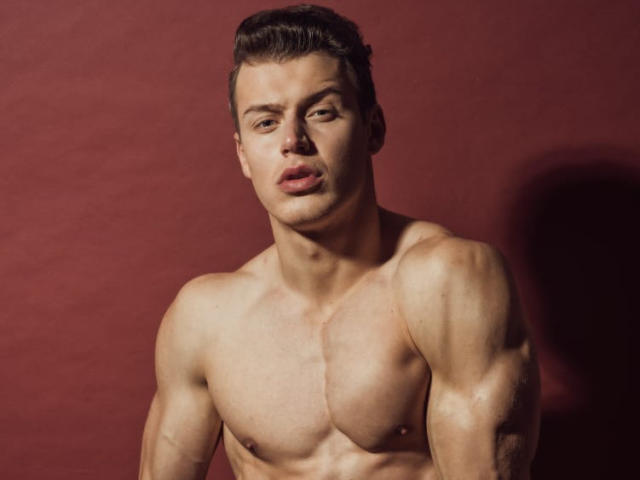 Nude video modeli s fitnesom